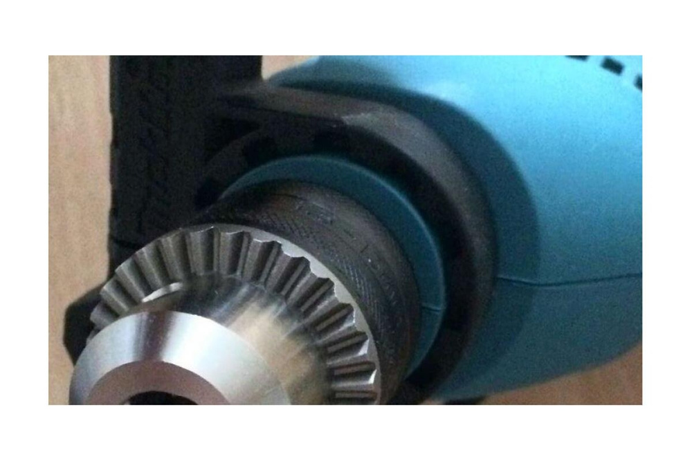 Дрель ударная Makita HP1640 680 Вт, ЗВП-13 мм, 0-2800об\м, 1.8кг, кор
