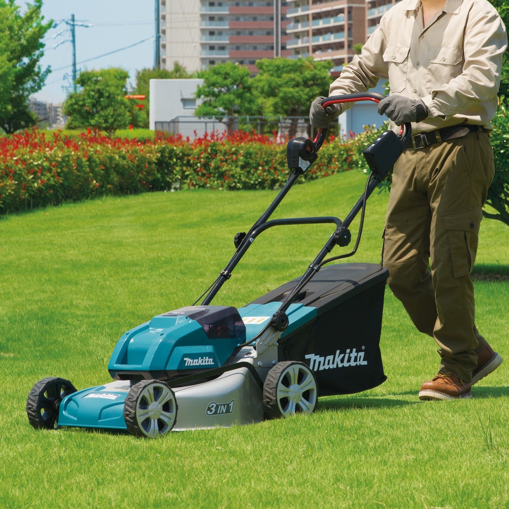 Газонокосилка аккумуляторная Makita DLM460PT2 LXT BL 2х18В, металлическая дека 46 см, травосбор 50 л, 3в1, BL1850Bx2 ш, без ЗУ