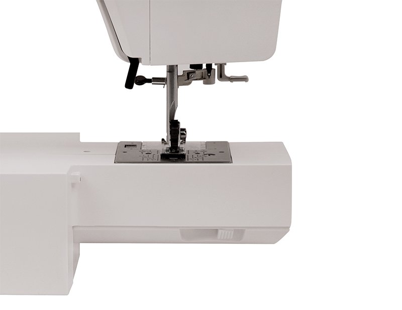 Электромеханическая швейная машина Janome Clio 320