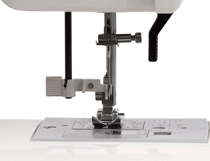 Электромеханическая швейная машина Janome 5117