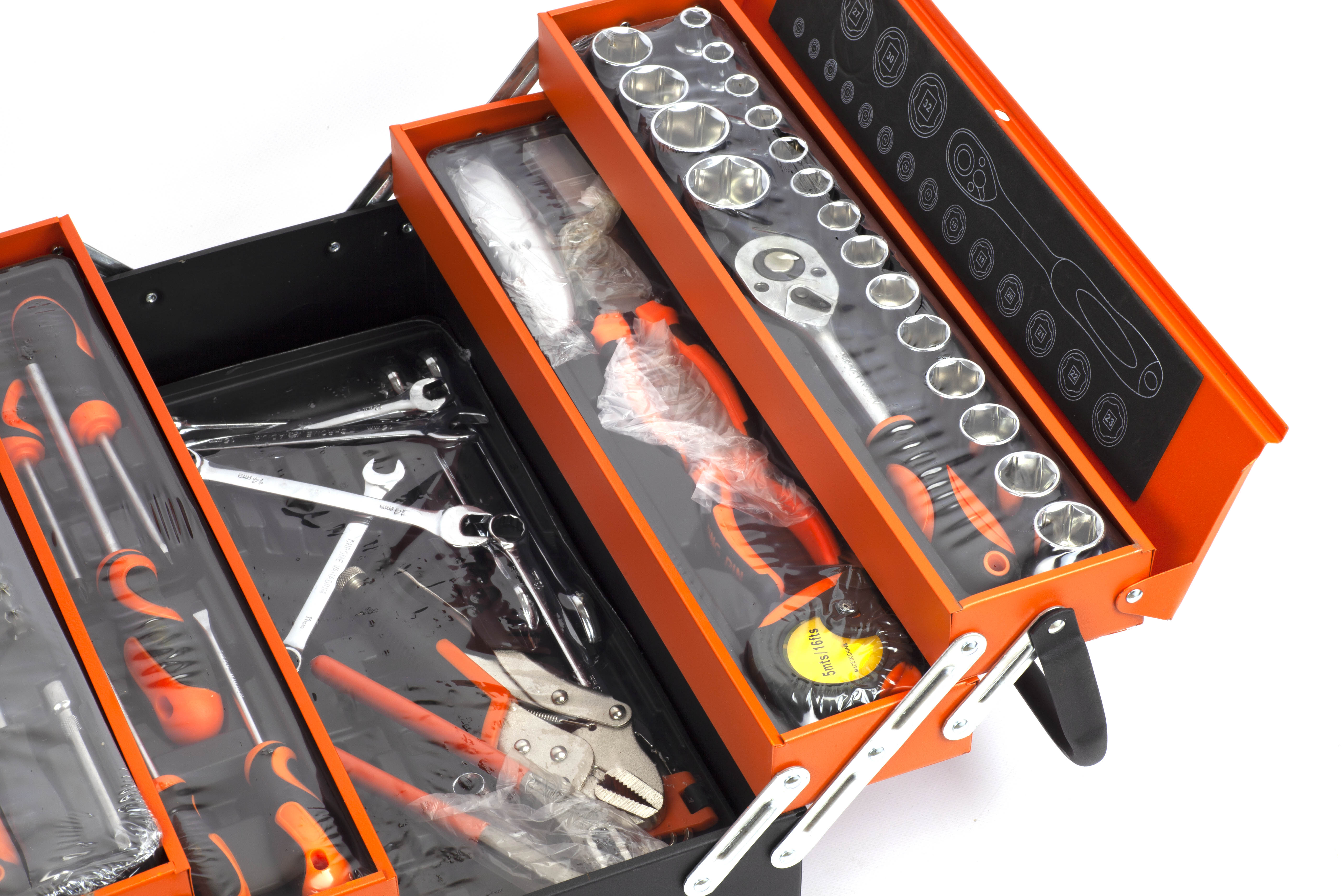 Набор инструментов 85 предметов в ящике