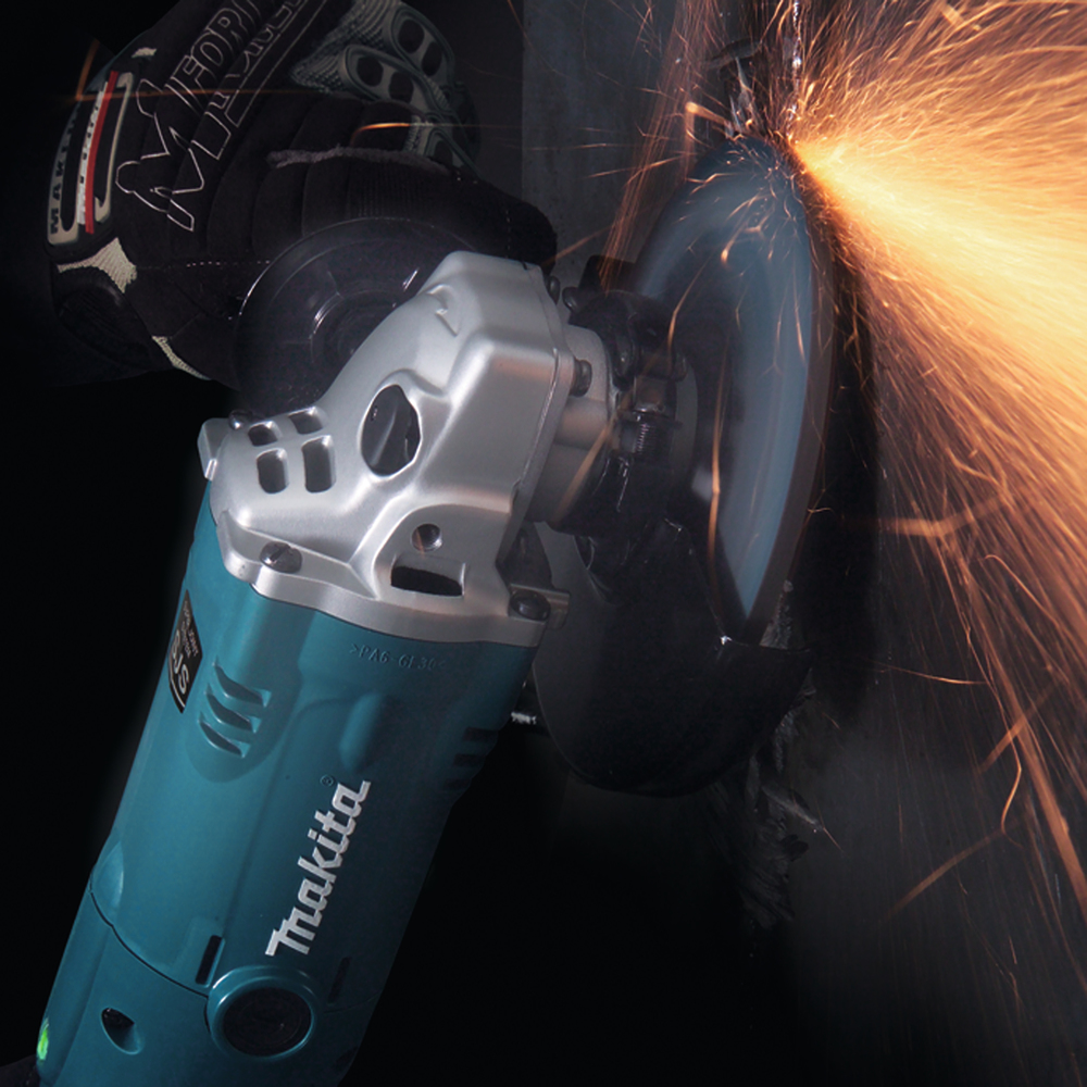 Угловая шлифовальная машина электрическая Makita GA5021C 1450 Вт, 125 мм, 10000 об/мин