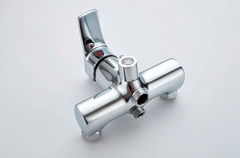 СМЕСИТЕЛЬ ДЛЯ ВАННЫ LEDEME L2264