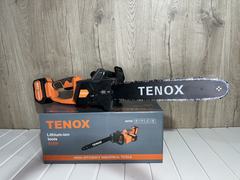 Аккумуляторная цепная пила Tenox с 2 АКБ