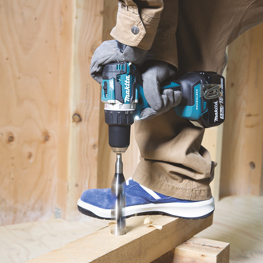 Дрель-шуруповерт аккумуляторная Makita DDF484RME LXT 18В, 2х4.0 Ач Li-ion, 54 Нм, 2000 об/мин