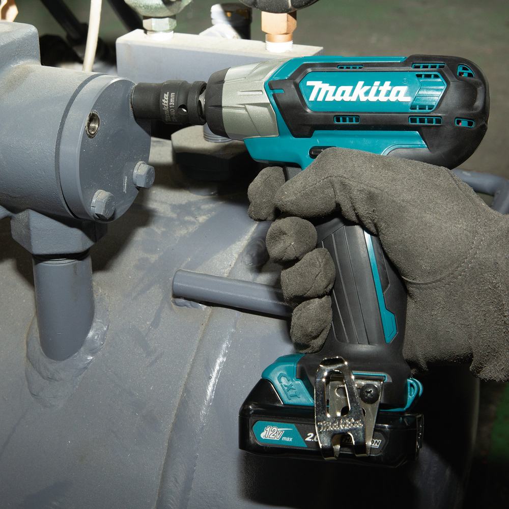 Гайковерт ударный аккумуляторный Makita TW141DZ CXT 12В, 1/2\", 145 Нм, 0 – 2600 об/мин, без акб и ЗУ