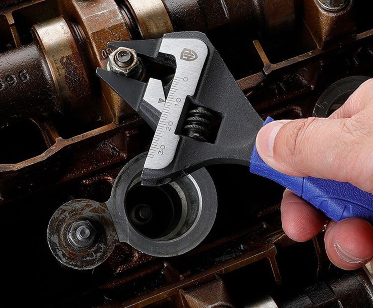 Ключ разводной сантехнический 150 мм с узкими губками WORKPRO