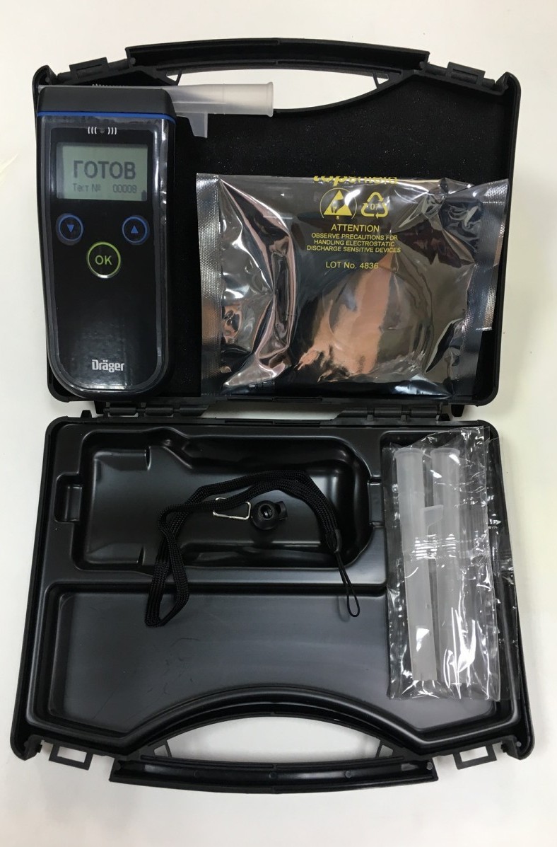 Профессиональный Алкотестер Drager Alcotest 6820 с кабелем для подключения к ПК