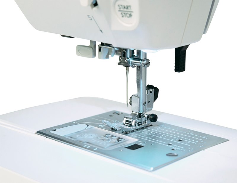 Компьютерная швейная машина Janome HomeDecor 6180