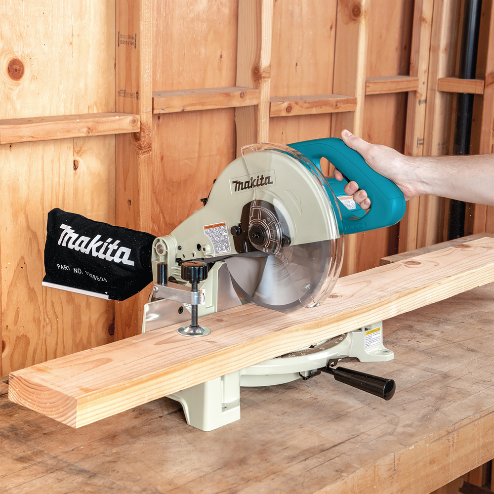 Пила торцовочная маятниковая Makita LS1040N 1650 Вт, 255 / 260 мм, 4600 об/мин