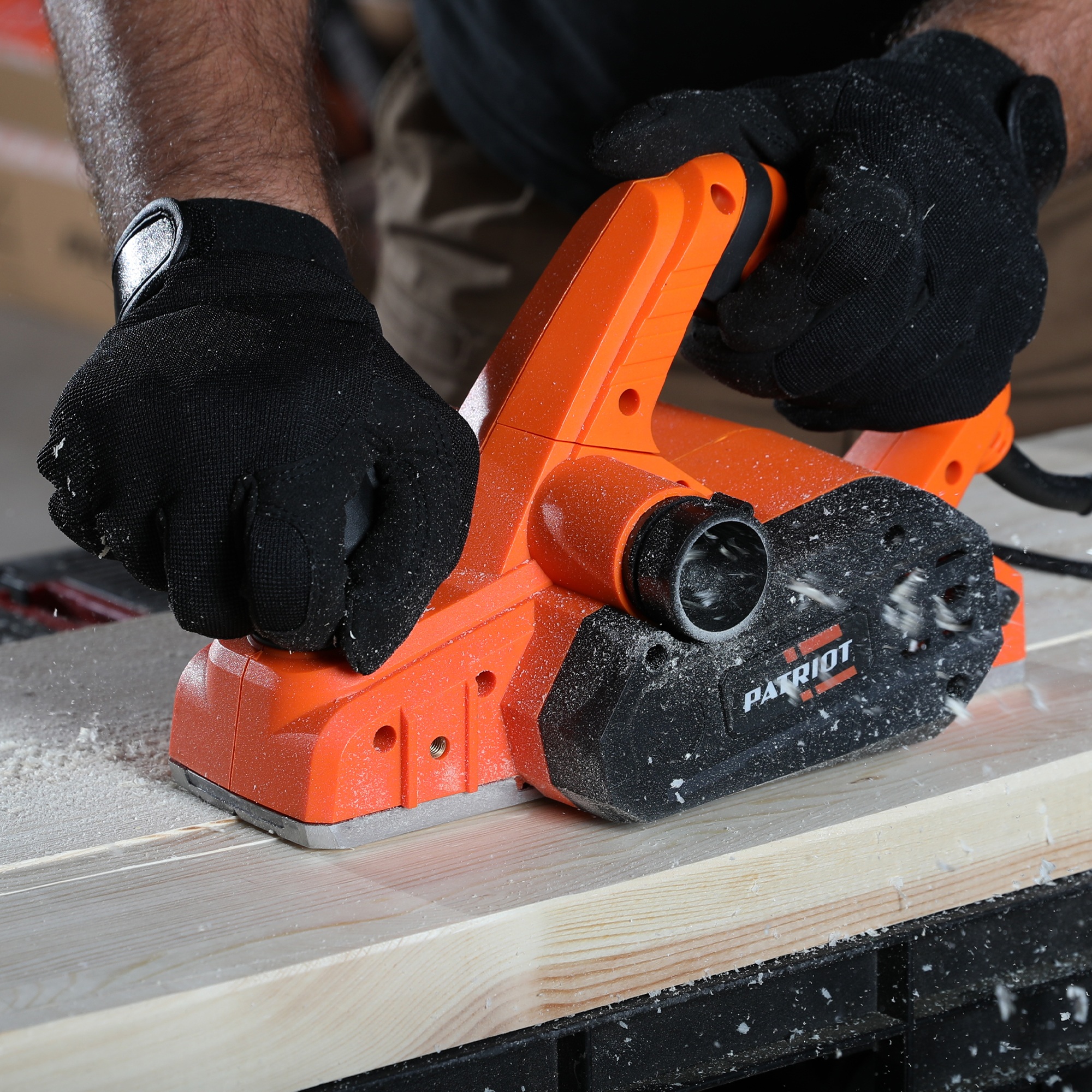 Рубанок электрический PATRIOT PL 820, 900 Вт