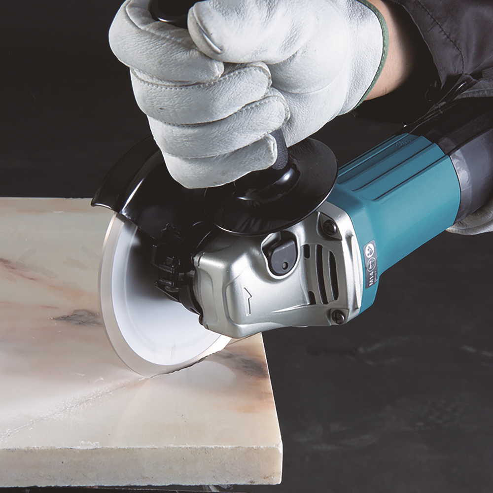 Угловая шлифовальная машина электрическая Makita GA5030R 720 Вт, 125 мм, 11000 об/мин