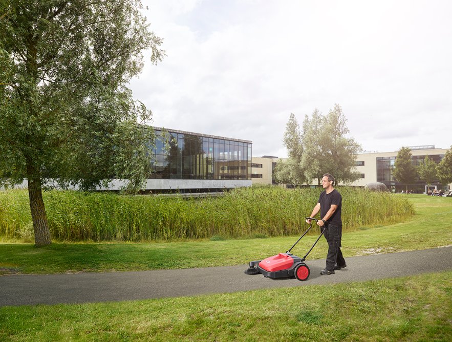 Механическая подметальная машина PS480