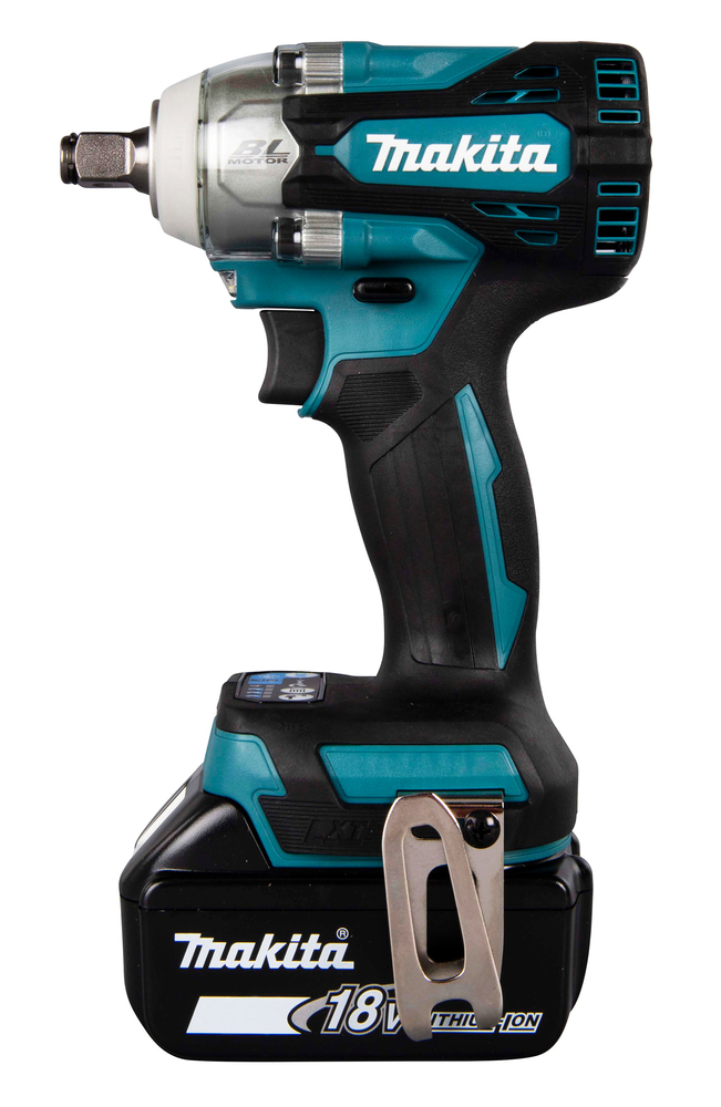 Гайковерт ударный аккумуляторный Makita DTW300RTJ LXT 18В, 2х5.0 Ач, 1/2\", 330 Нм, 0 – 3200 об/мин