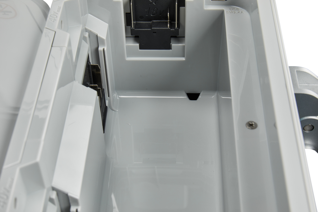 Холодильник аккумуляторный с функцией подогрева CW002GZ01 18/40 В, DС - 12В, AC - 220В, 50 л, без акб и ЗУ