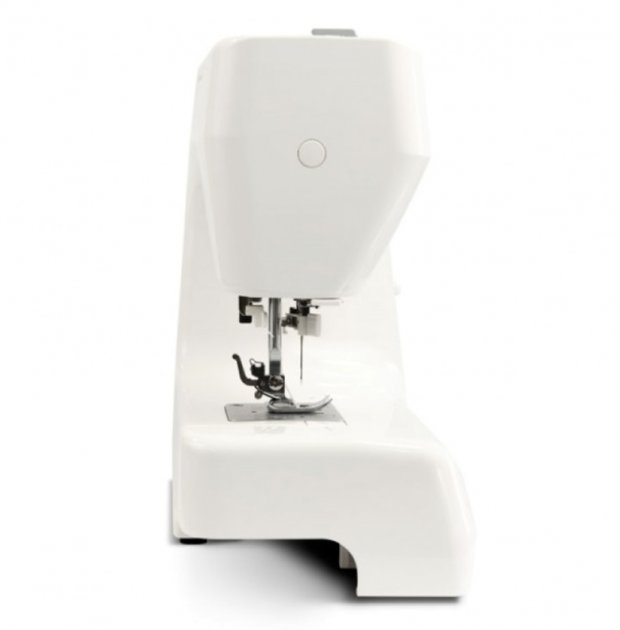Электромеханическая швейная машина Janome XE 300