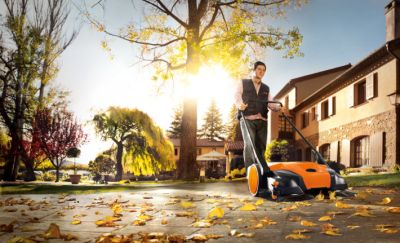 Подметальное устройство Stihl 4860 019 4706 KG 770 50 л, 77 см, 13 кг до 1500 м2