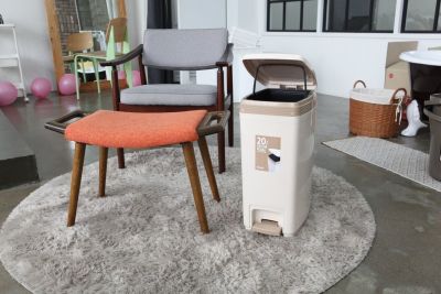 Мусорное ведро с педалью Datum 20 л. квадратное