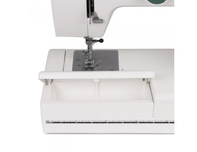 Электромеханическая швейная машина Janome LE 22