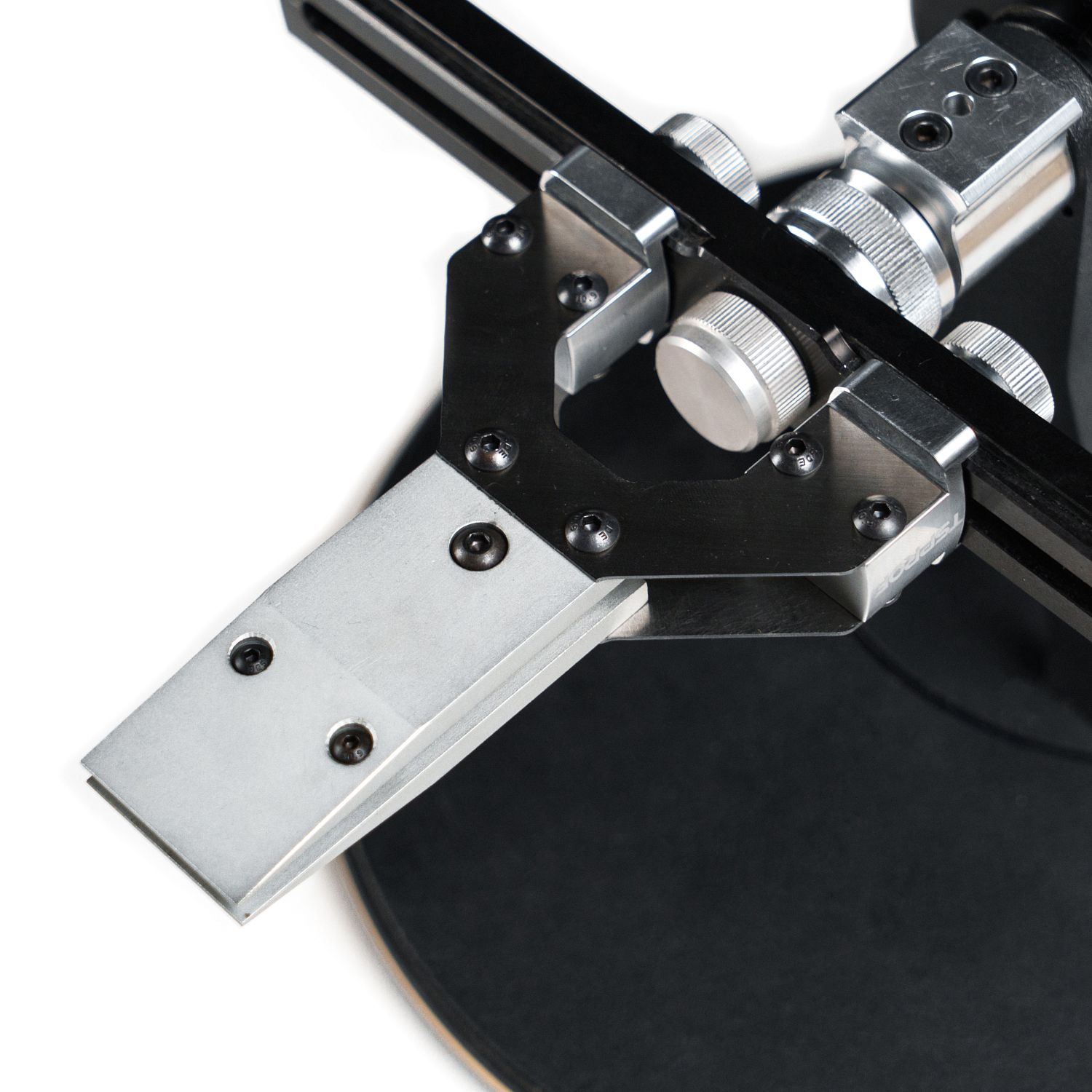 ЗАЖИМ TSPROF, ОДИНОЧНЫЙ ФИЛЕЙНЫЙ