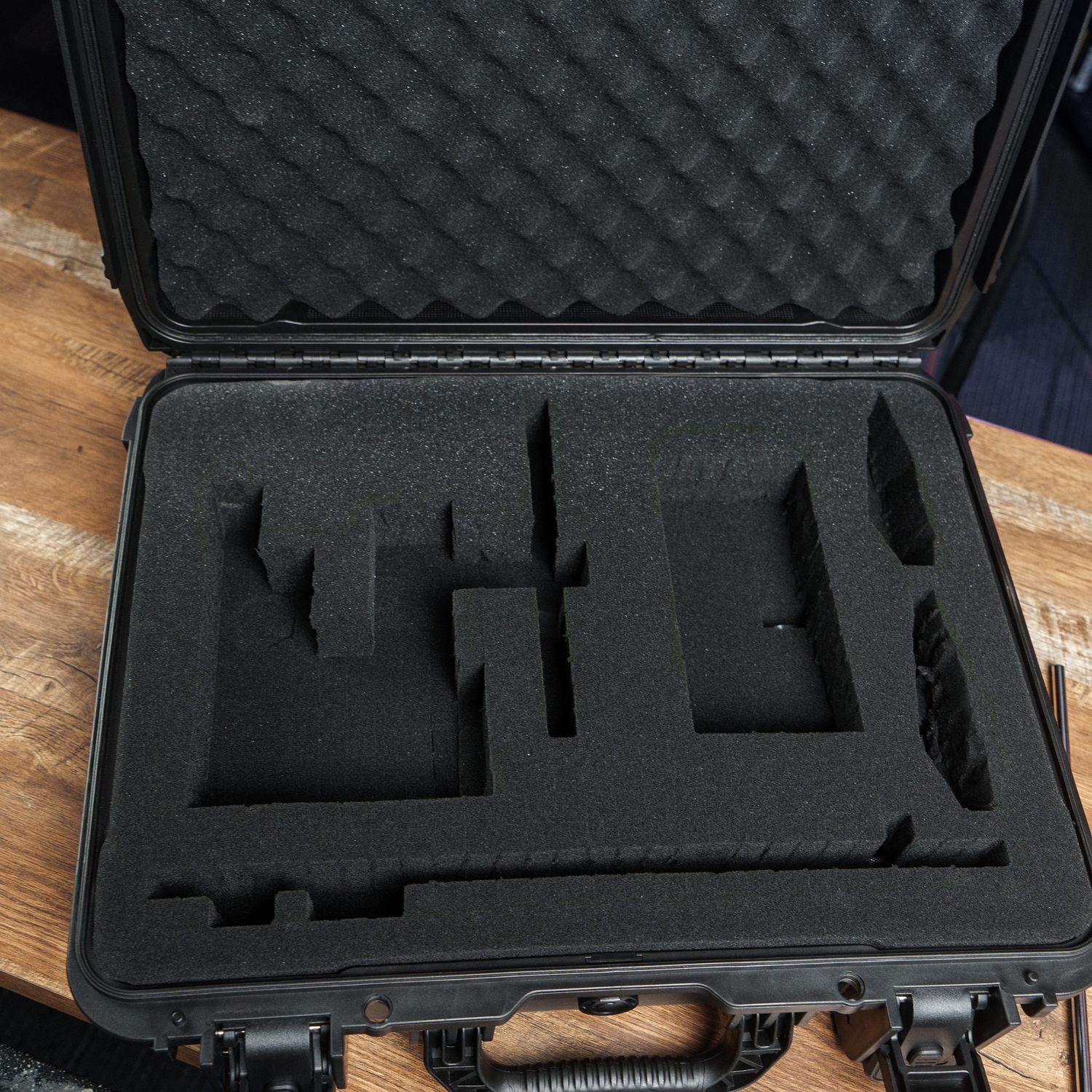 Кейс защитный TSPROF T4814, адаптивный ложемент