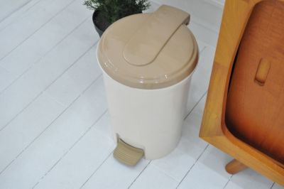 Мусорное ведро с педалью Datum 20 л. круглое