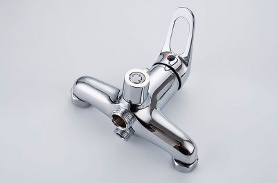 СМЕСИТЕЛЬ ДЛЯ ВАННЫ LEDEME L2213