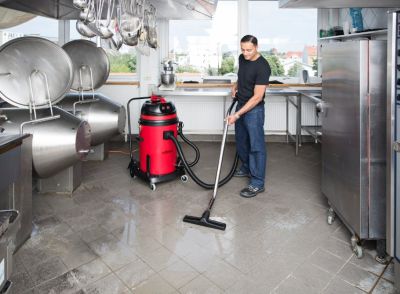 Профессиональный пылесос для сухой и влажной уборки LSU135