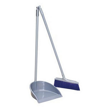 Совок со щеткой в комплекте AF01208