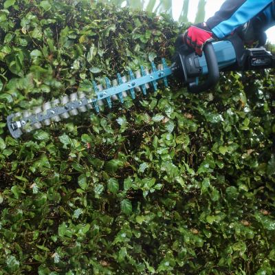 Кусторез аккумуляторный Makita UH004GRF 40В, 1х4.0 Ач, 600 мм, 23,5 мм (DC40RA)