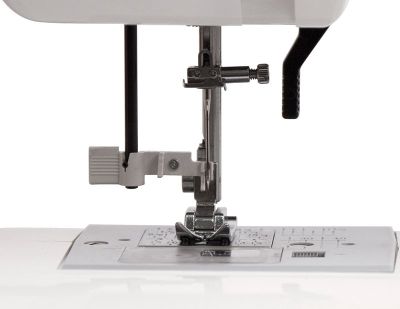 Электромеханическая швейная машина Janome 5117