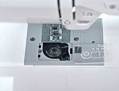 Компьютерная швейная машина Janome Clio 200