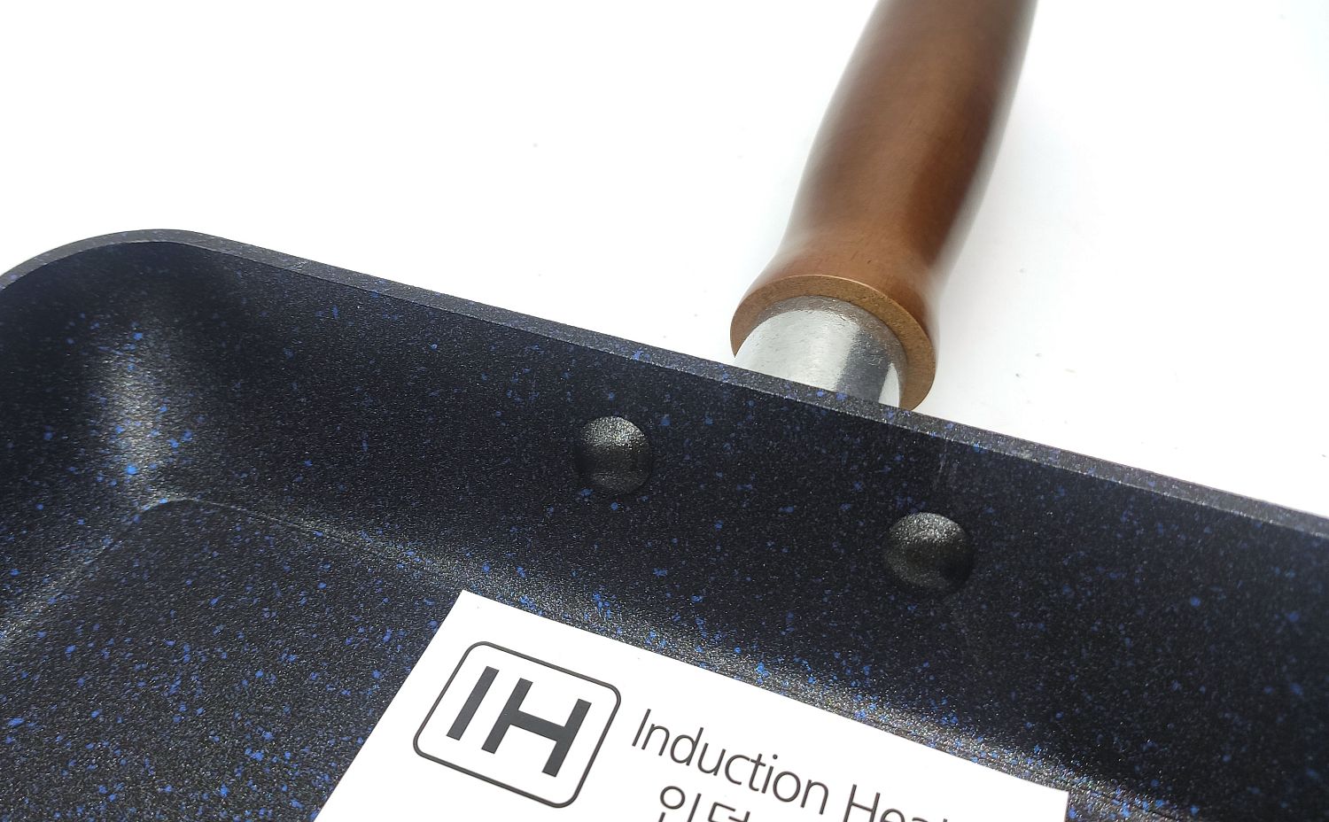 Сковорода для омлета 22,7 x 22,7 см. RFP-IH-2222