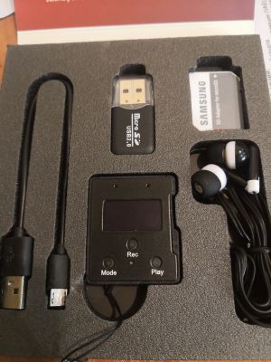 Мини диктофон Edic-Mini Card24S A102