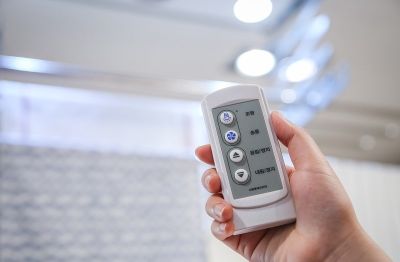 Электрическая потолочная сушилка для белья со встроенным светильником и вентилятором Gochu PSN-AH10A