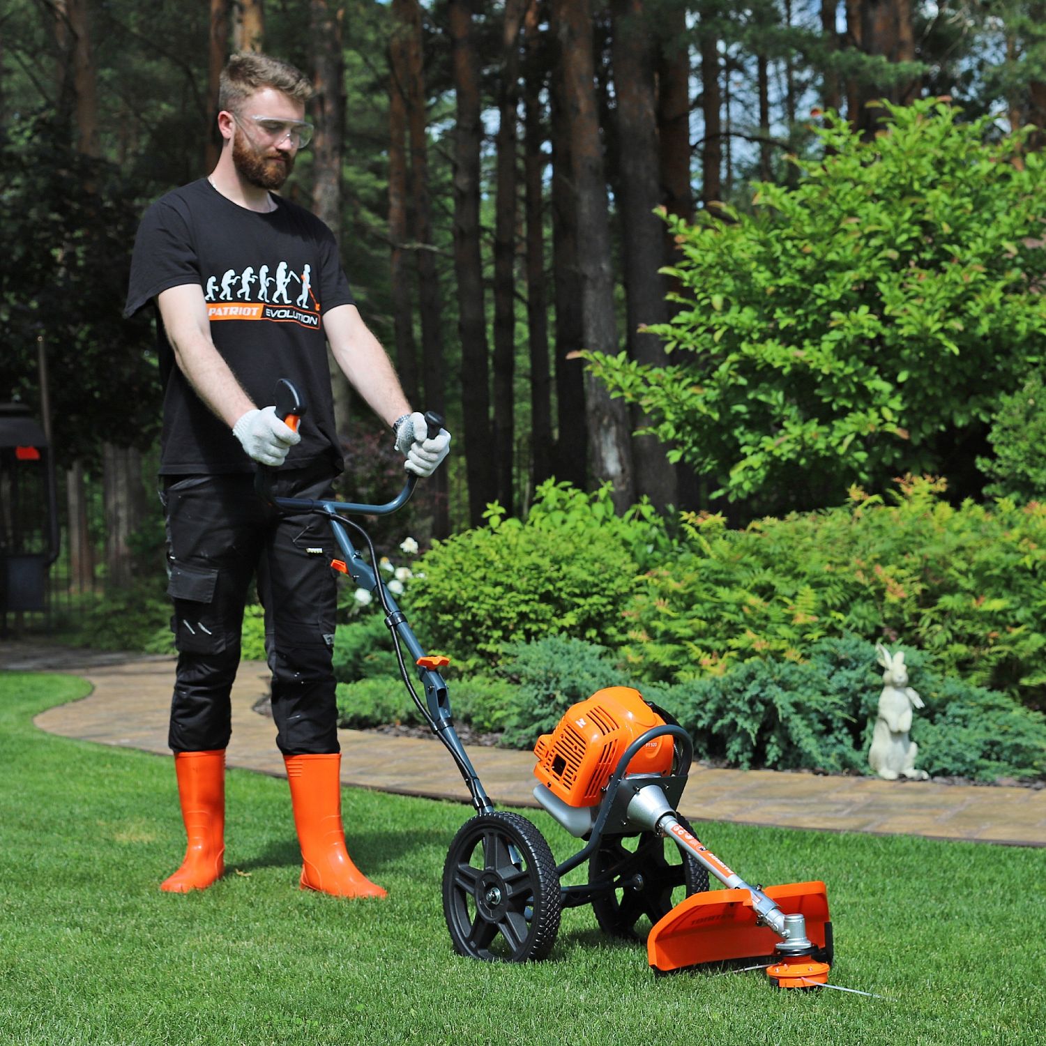 Газонокосилка бензиновая  PATRIOT PT 520, (колесный триммер)