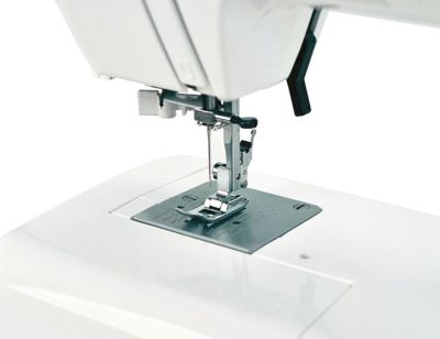 Электромеханическая швейная машина Elna PE1022