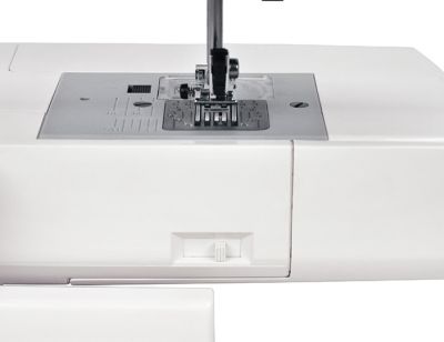 Компьютерная швейная машина Janome Clio 200