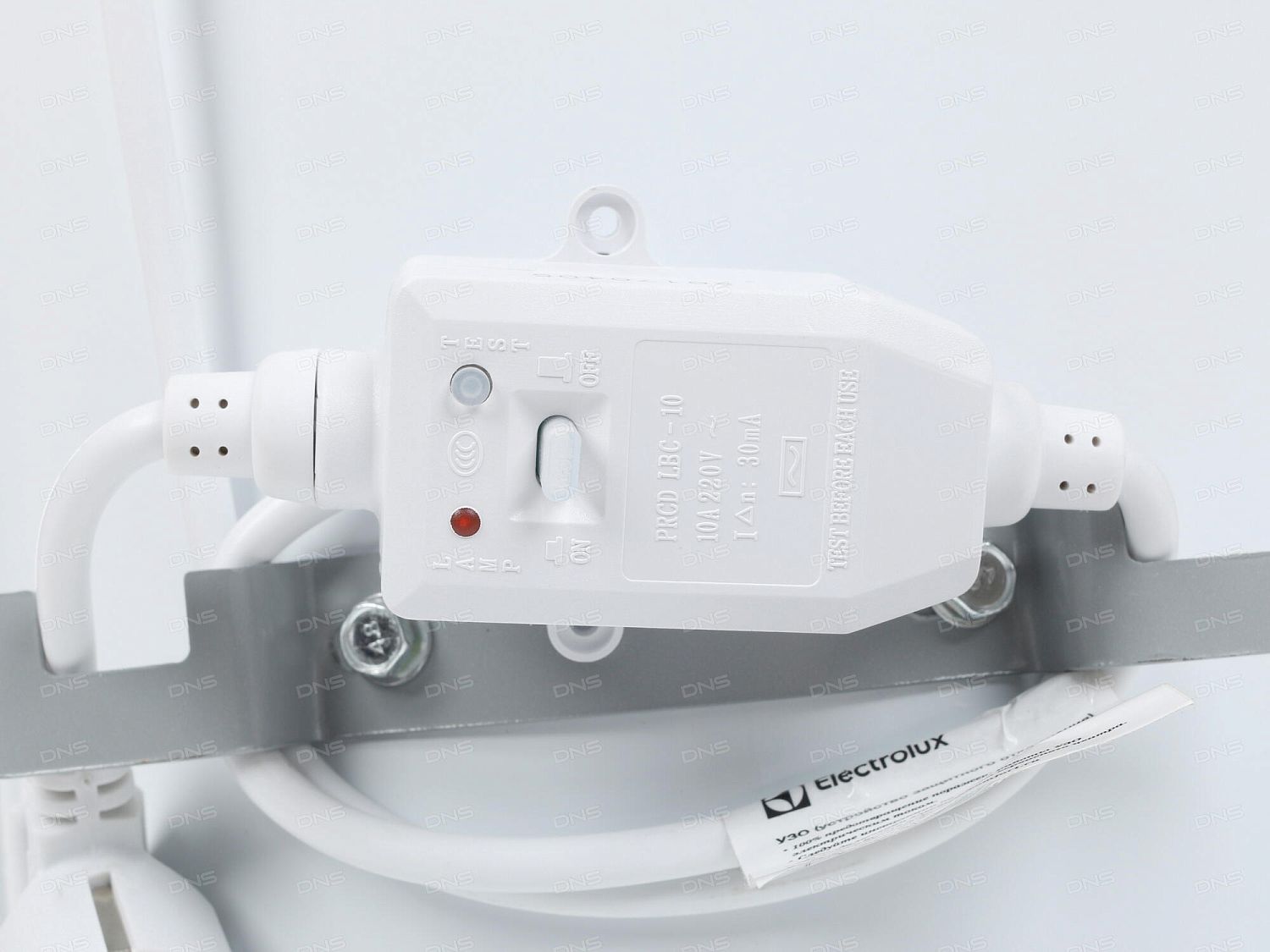 Водонагреватель Electrolux EWH 15 Rival U