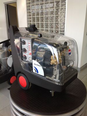 Мойка высокого давления с подогревом воды SUPER PLUS 250/15