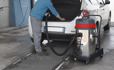 Пылесос для сухой и влажной уборки GREEN 633-BM