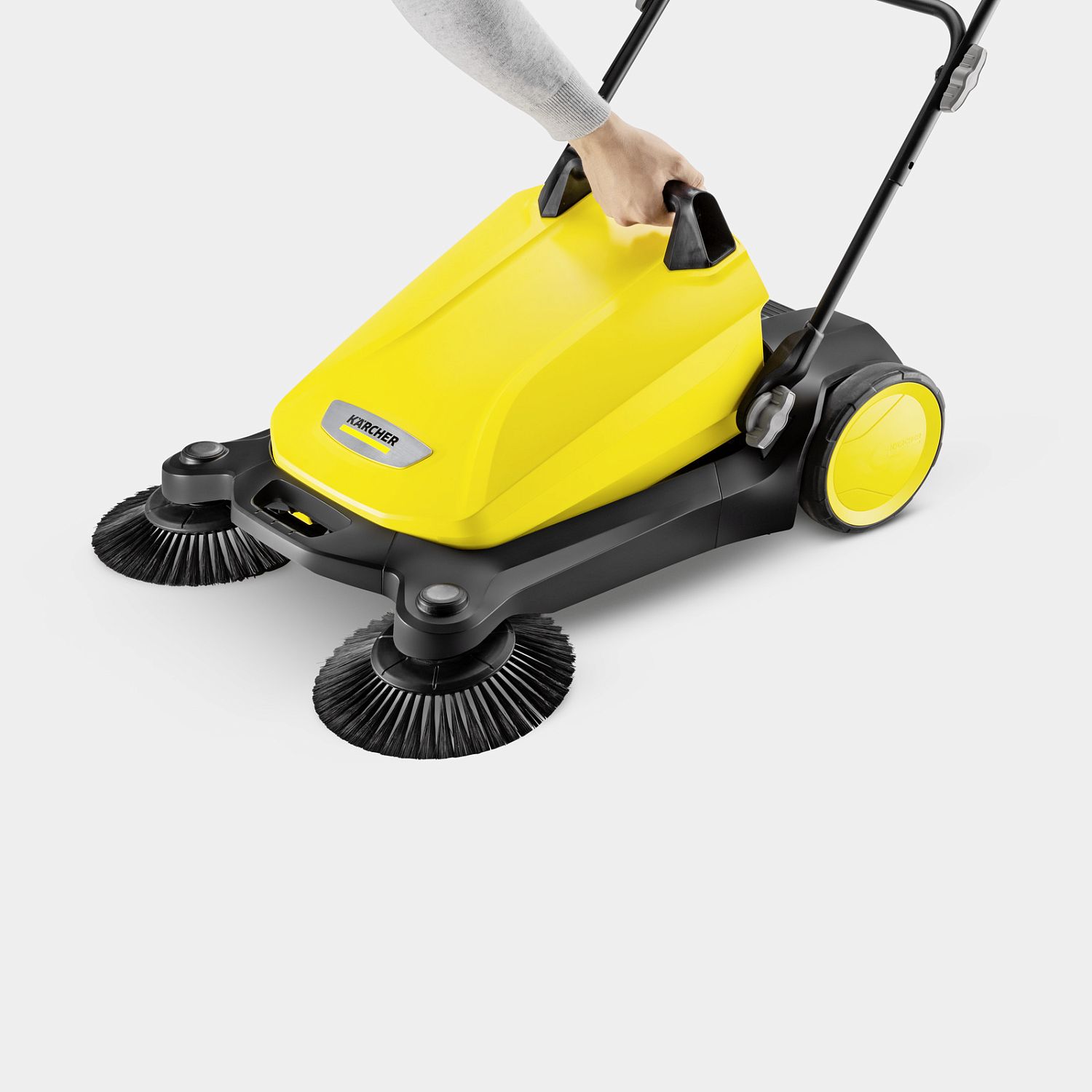 Подметальная машина Karcher S 4