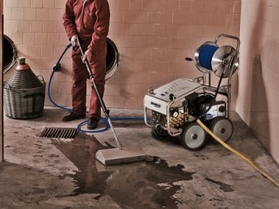 Мойка высокого давления без подогрева воды MAXIMA 200/30