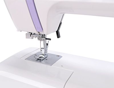 Электромеханическая швейная машина Janome VS 56s