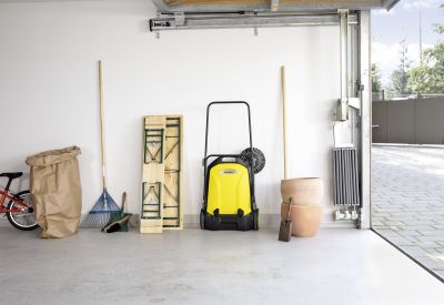 Подметальная машина Karcher S 4