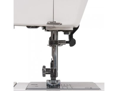 Электромеханическая швейная машина Janome LE 22