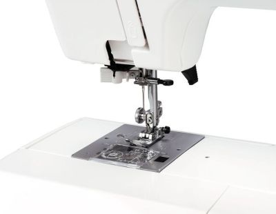 Электромеханическая швейная машина Elna 3005