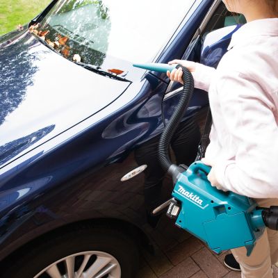 Пылесос аккумуляторный Makita CL121DZ 12В,1300 л\м, 44 мбар, 0.33\0.5 л, без акб и ЗУ