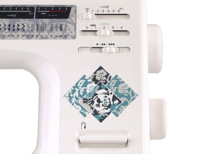 Электронная швейная машина Janome ArtDecor 724E