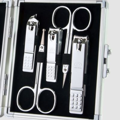 Маникюрный набор 777 твердый кейс 11 в 1 TS-16000